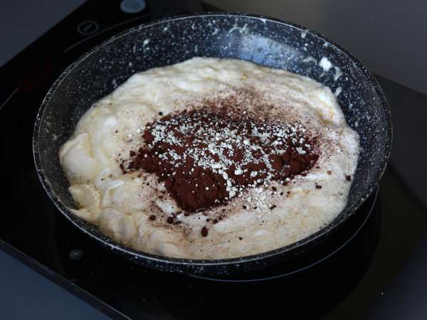 Fursecuri cu brânză tip Dubai, rețeta virală pentru mochis cu umplutură de fistic și kataif - Preparare etapa 6