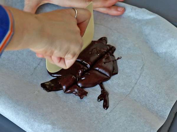 Fursecuri cu brânză tip Dubai, rețeta virală pentru mochis cu umplutură de fistic și kataif - Preparare etapa 8