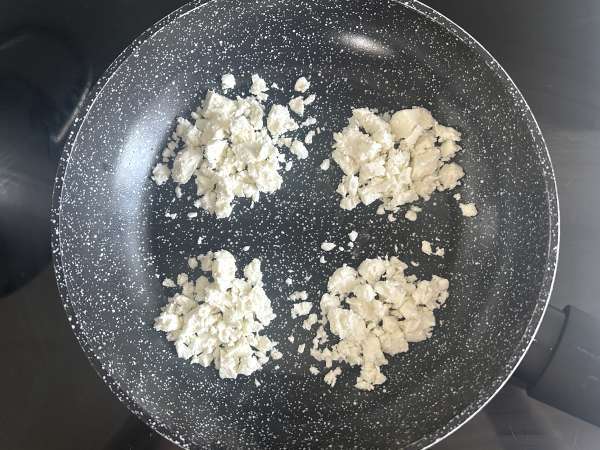 Ouă crocante cu feta: rețeta ultra-simplă, în tendințe - Preparare etapa 4