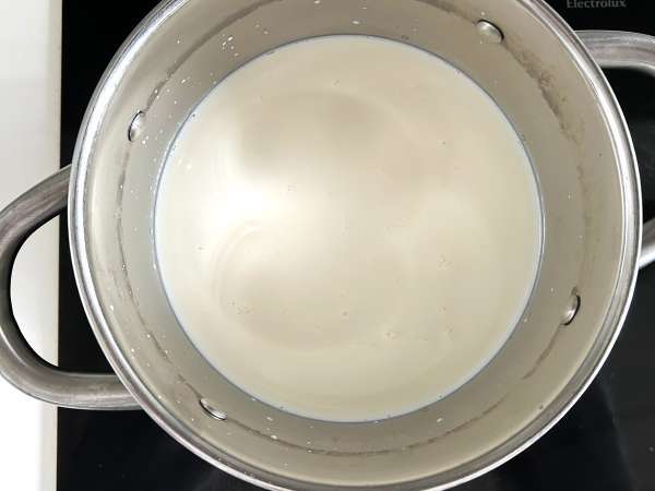 Brânză de casă cu doar două ingrediente! - Preparare etapa 1
