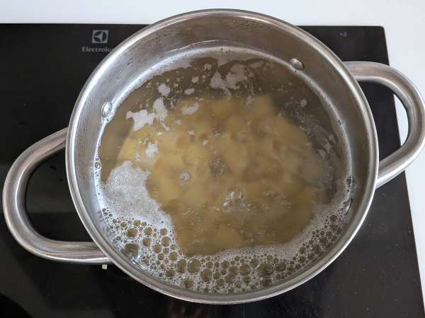 Paste cremoase cu dovlecei, roșii cherry, brânză Philadelphia și lămâie - Preparare etapa 4