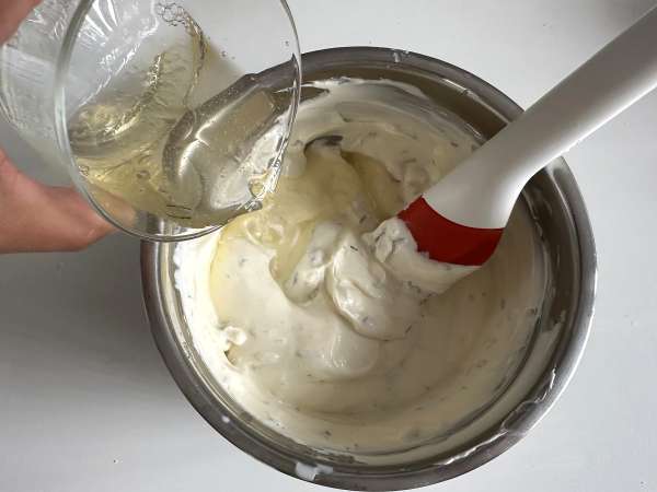 Terină de surimi fără gătire: un aperitiv rece, ușor de preparat și perfect pentru vară - Preparare etapa 6