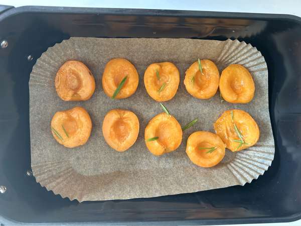 Caise coapte la friteuza cu aer cald - Preparare etapa 2