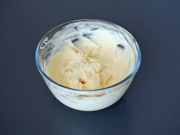 Tiramisu cu caise coapte: desertul fructat și cremos, perfect pentru vară - Preparare etapa 4