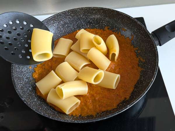 Paste cu ardei și mentă: cremoase și aromate - Preparare etapa 7