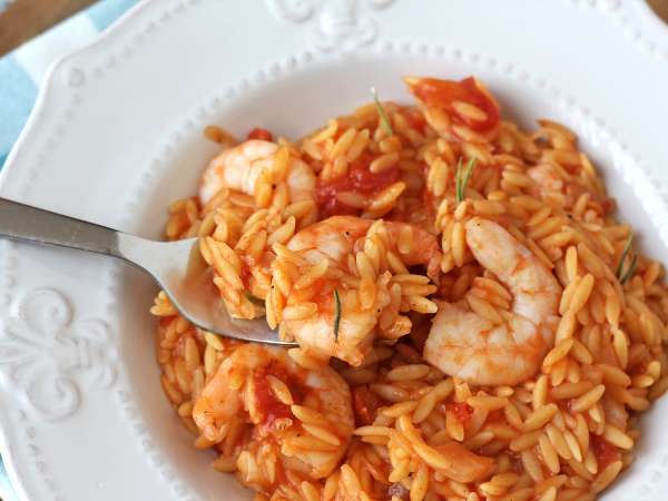 Paste orzo cu roșii și creveți, preparate ca un risotto - Preparare etapa 8