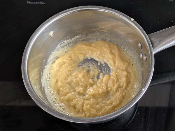Timballo de rigatoni la cuptor cu cârnați, sos bechamel și mozzarella - Preparare etapa 4