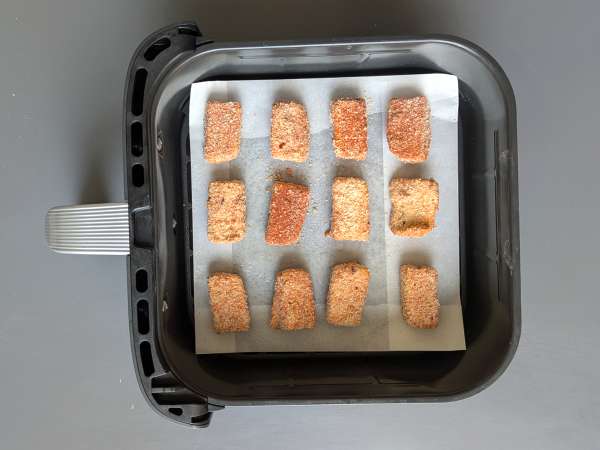 Nuggets crocanți de tofu și fasole verde în stil thailandez, preparați în friteuza cu aer cald - Preparare etapa 5