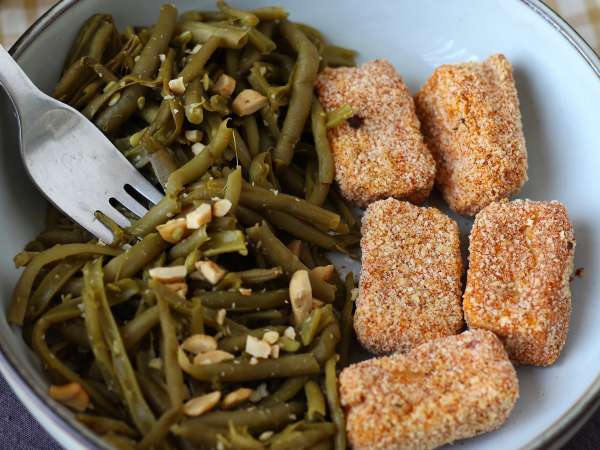 Nuggets crocanți de tofu și fasole verde în stil thailandez, preparați în friteuza cu aer cald - Preparare etapa 8