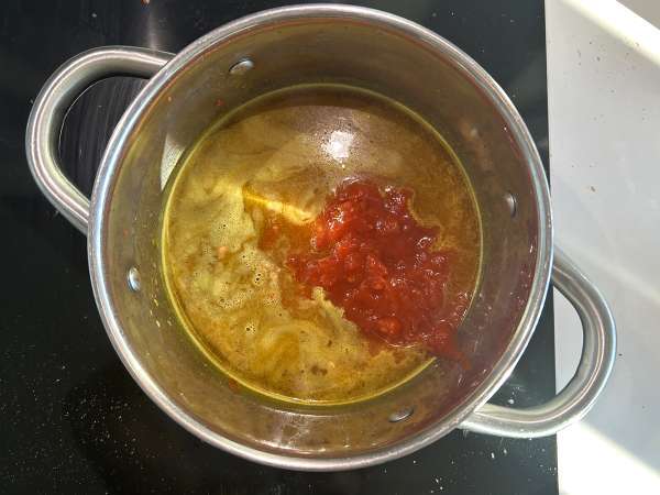 Curry de linte roșie cu lapte de cocos: o rețetă ușoară și cremoasă - Preparare etapa 5