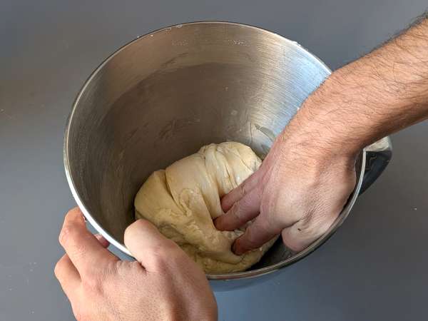 Focaccia rustică cu ceapă și rozmarin - Preparare etapa 5