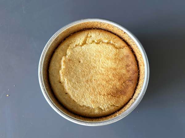 Prăjitură-flan cu nucă de cocos și lapte condensat, ușor de preparat și cu o textură cremoasă - Preparare etapa 5