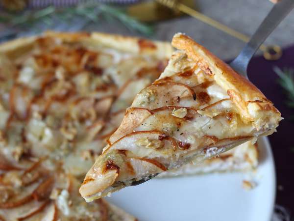 Tartă cu pere, gorgonzola și nuci - Preparare etapa 9