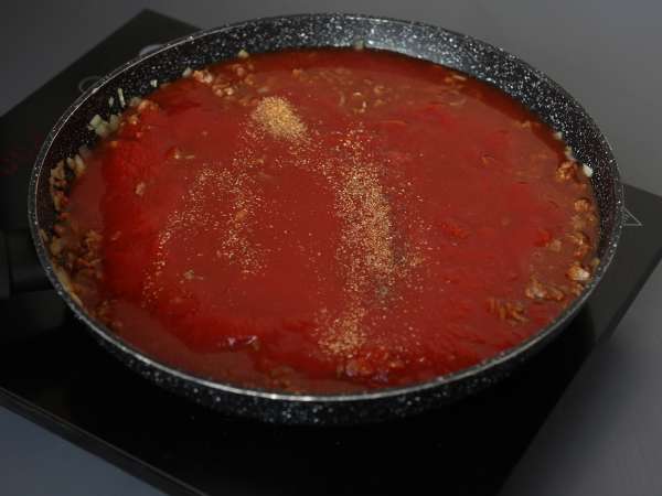 Lasagna cu sos bolognese la tigaie - Preparare etapa 3