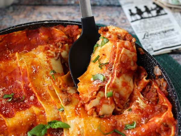 Lasagna cu sos bolognese la tigaie - Preparare etapa 8
