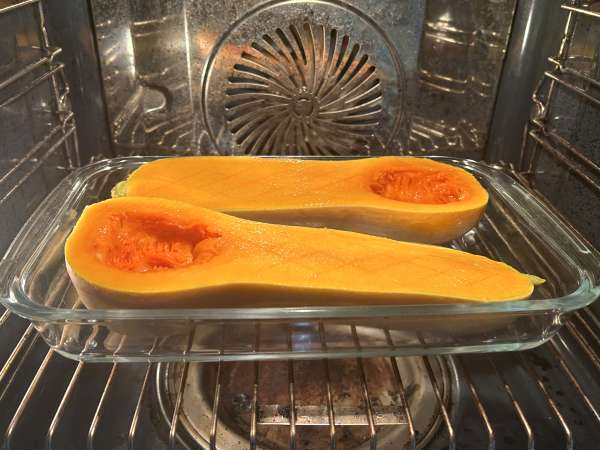 Lasagna cu dovleac butternut, spanac și ricotta - Preparare etapa 1