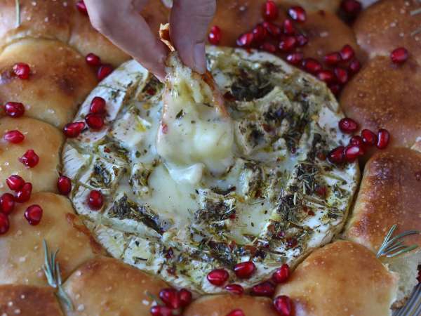 Pâine brioșă în formă de fulg, cu brie fondant - Preparare etapa 17