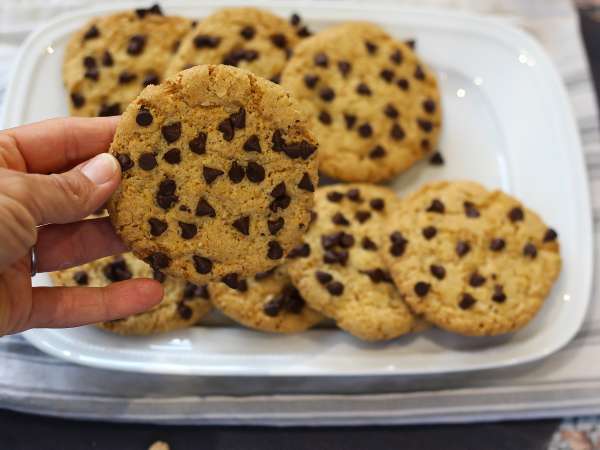 Fursecuri vegane cu migdale și pepite de ciocolată: ușor de făcut și delicioase - Preparare etapa 6