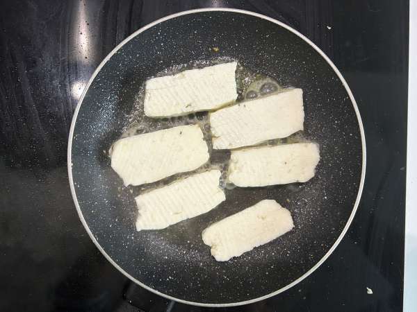 Dovleac butternut umplut cu linte și halloumi - Preparare etapa 8