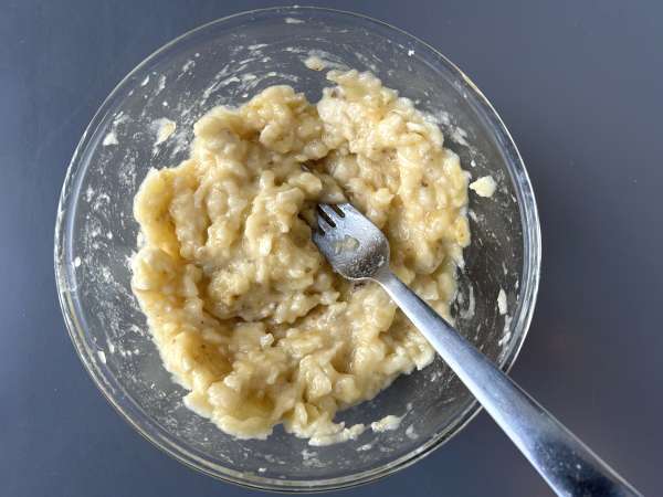 Chec vegan cu banane, miso, nuci și ciocolată - Preparare etapa 2