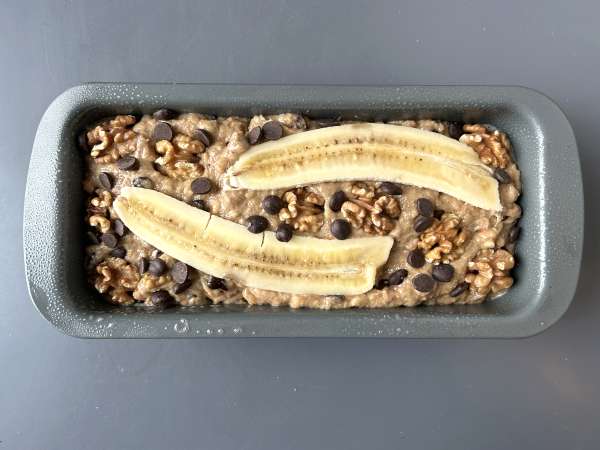 Chec vegan cu banane, miso, nuci și ciocolată - Preparare etapa 8