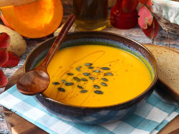 Supă germană de dovleac (Kürbissuppe), cremoasă și reconfortantă - Preparare etapa 9