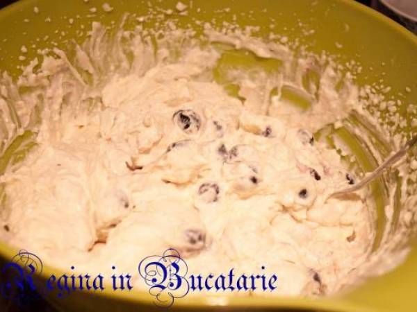 Cheesecake cu afine - Preparare etapa 4