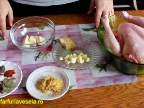 Pui la capac (reteta video) - Preparare etapa 1