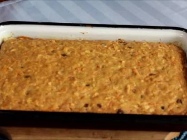 Prajitura cu morcov si mere (reteta video) - Preparare etapa 2