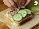 Etapa 2 - Sandwich Club cu ton si avocado