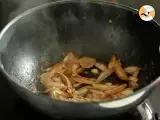 Etapa 3 - Legume si creveti la wok