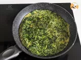 Etapa 9 - Omletă cu spanac, un preparat vegetarian ușor și delicios