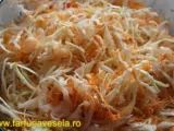 Etapa 5 - Salată de varză cu morcov