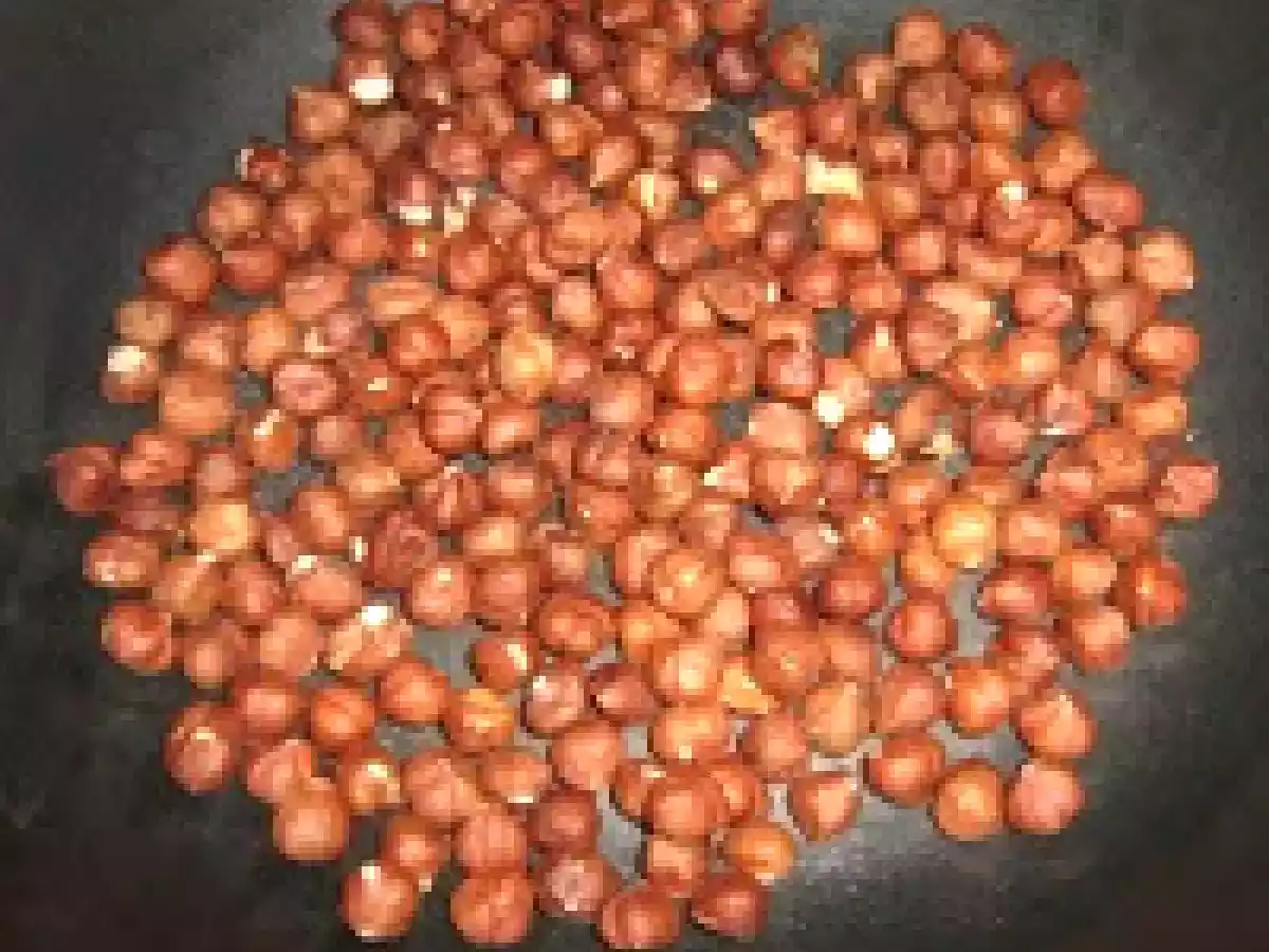 Alune de padure caramelizate