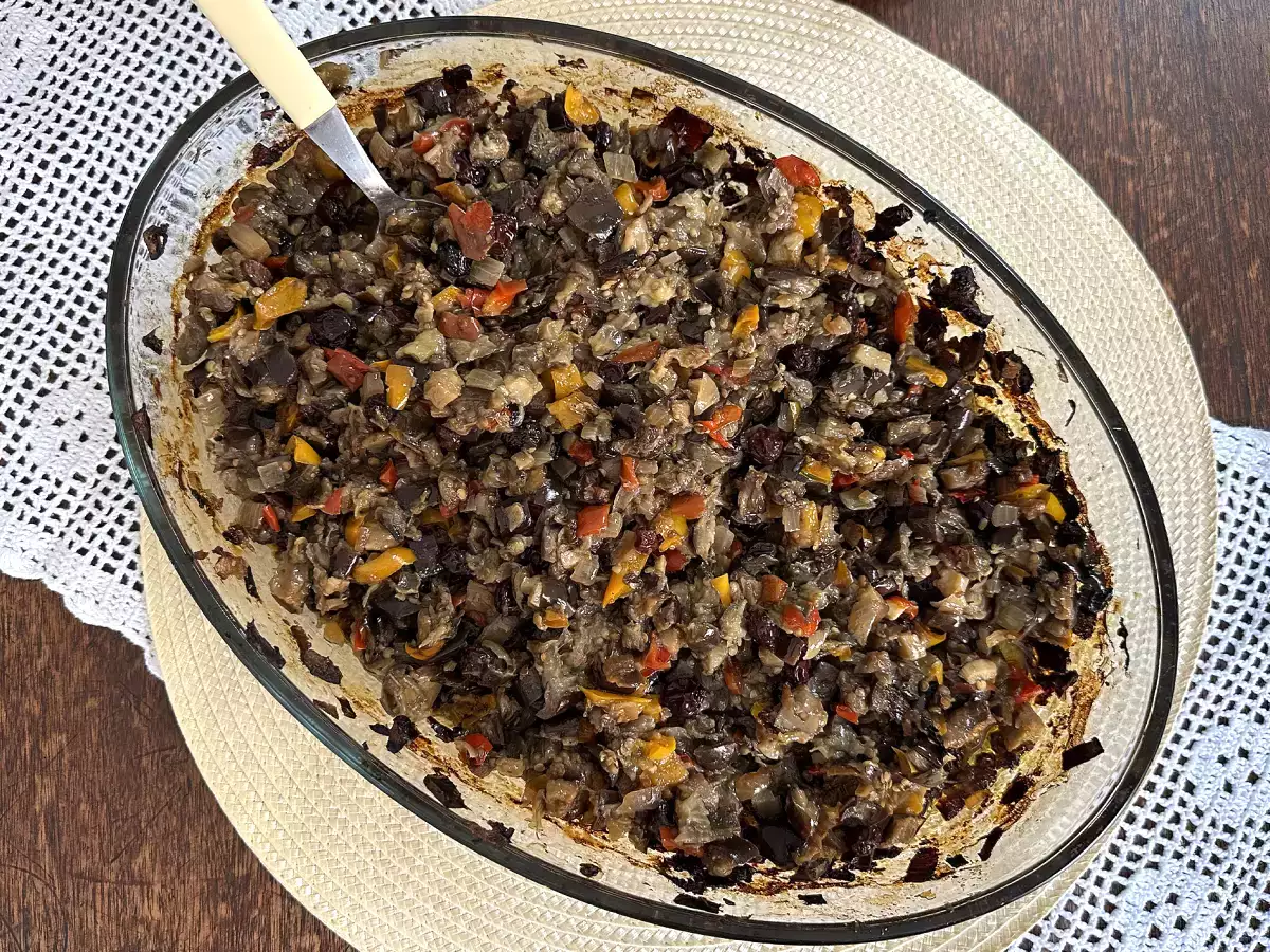 Antipasto de vinete al mamei mele: rețeta de familie pe care o adoră toată lumea - poza 4