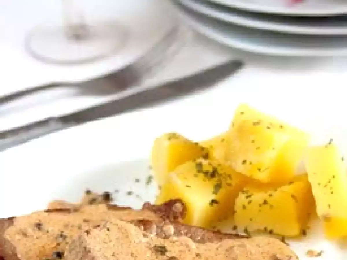 Antricot de vita in sos de piper