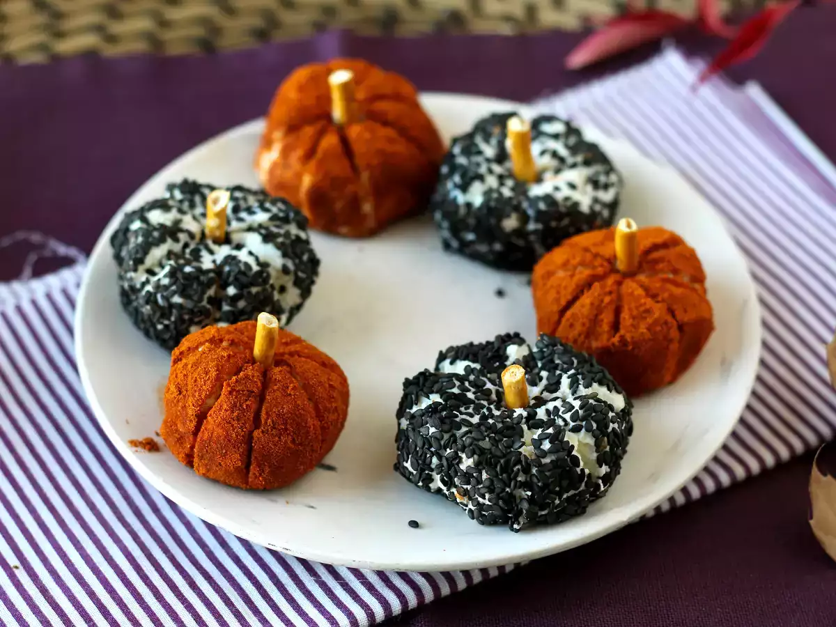 Aperitiv cu brânză tartinabilă în formă de dovleac, perfect pentru Halloween! - poza 5