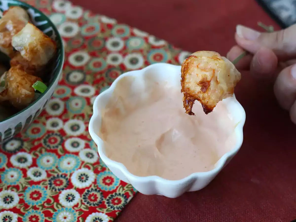 Aperitive cu creveți în stil rulouri de primăvară, preparate la friteuza cu aer cald - poza 5