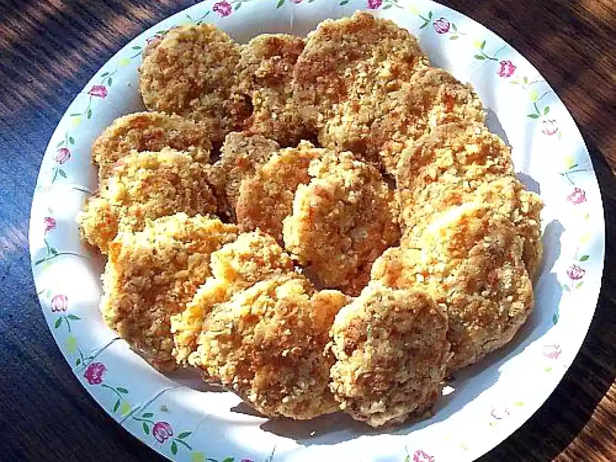 Aperitive din cascaval si susan