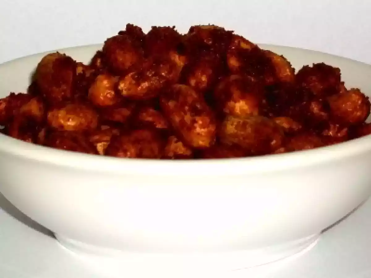 Arahide condimentate si coapte