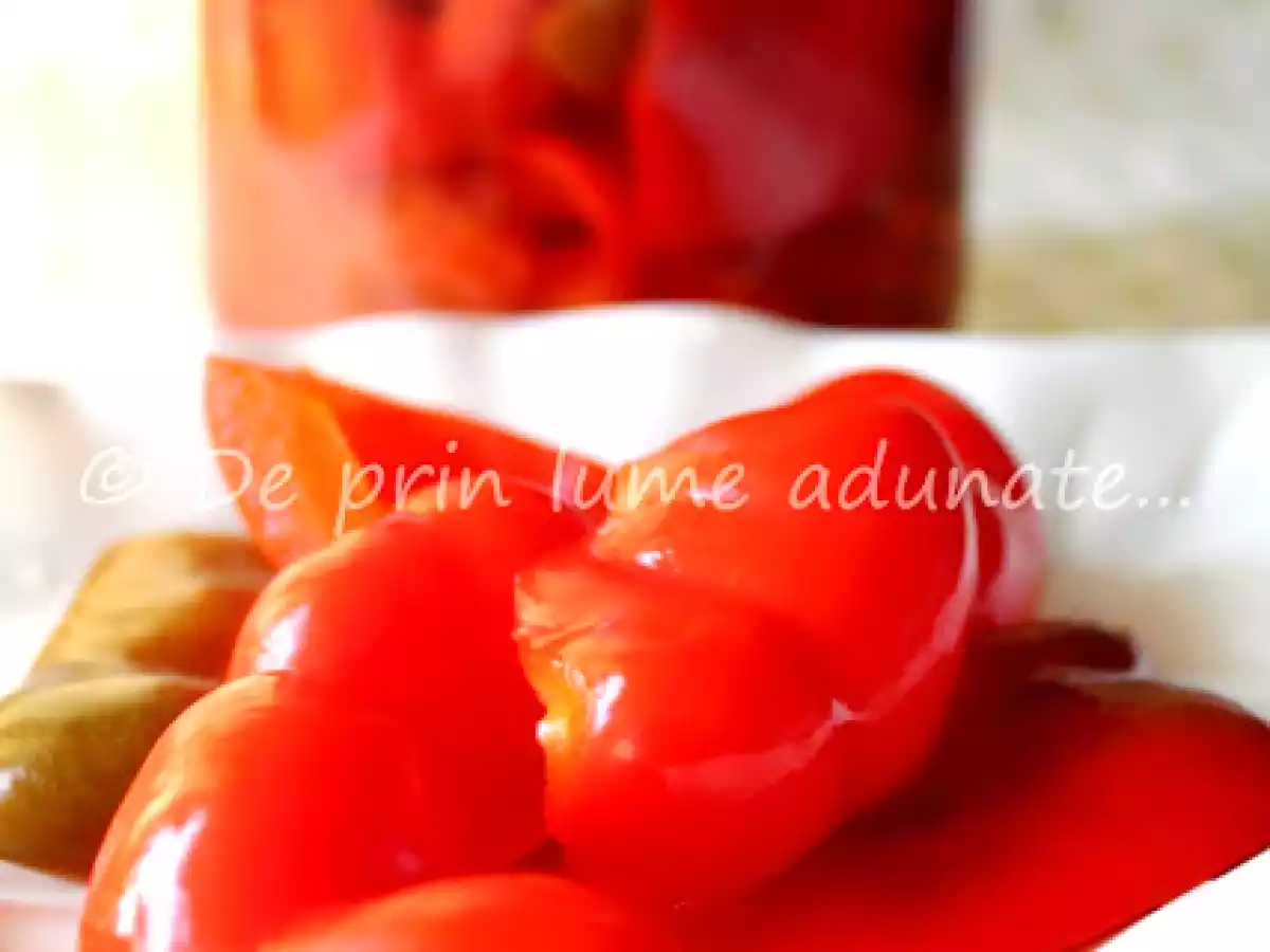 Ardei (gogosari) marinati la borcan - poza 2