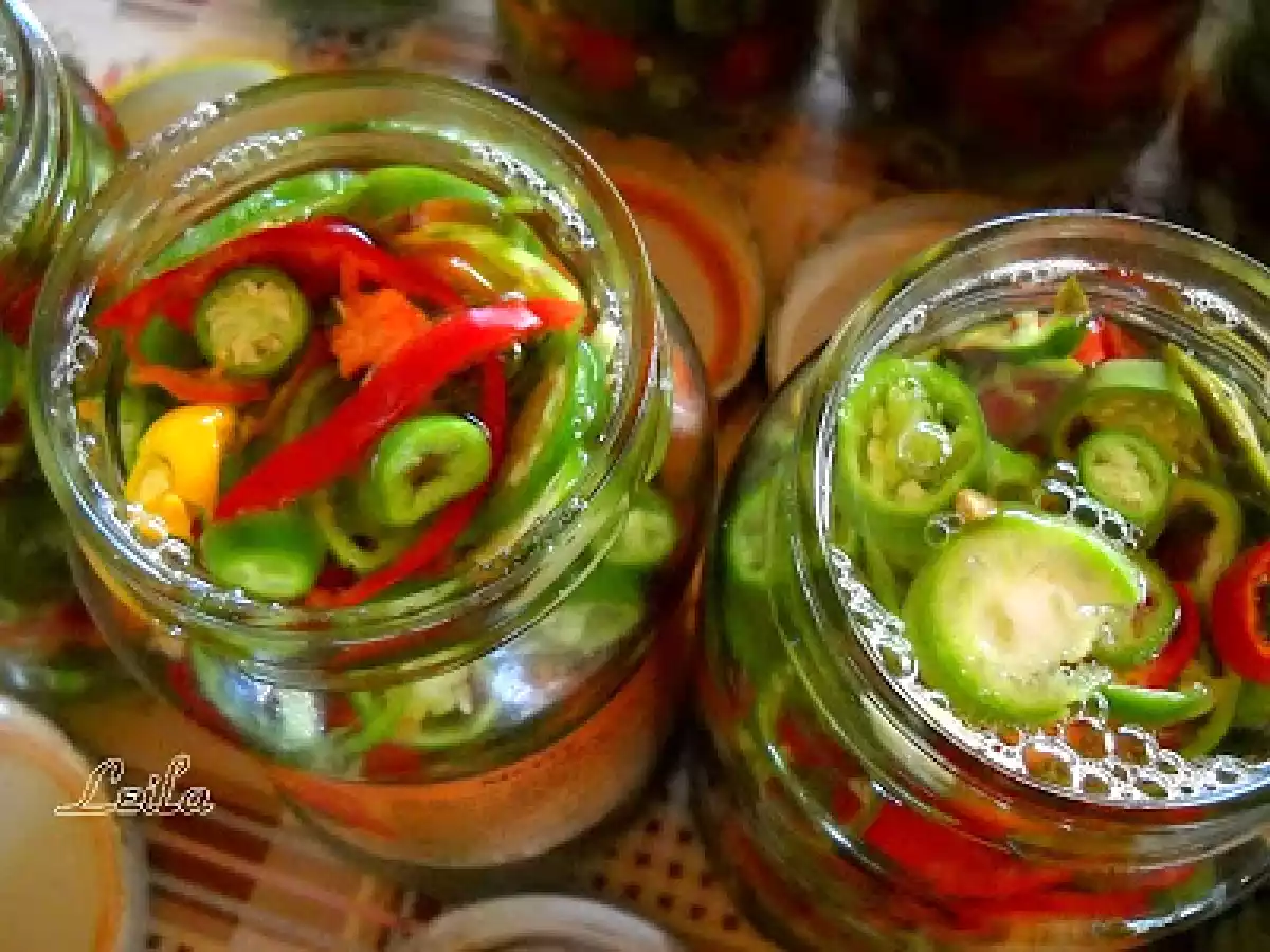 Ardei Iuti in Otet - poza 3