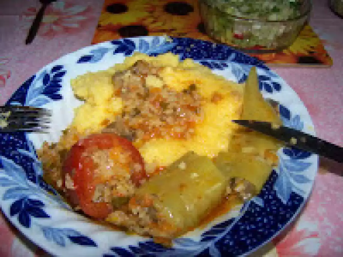 Ardei si rosii umplute de post