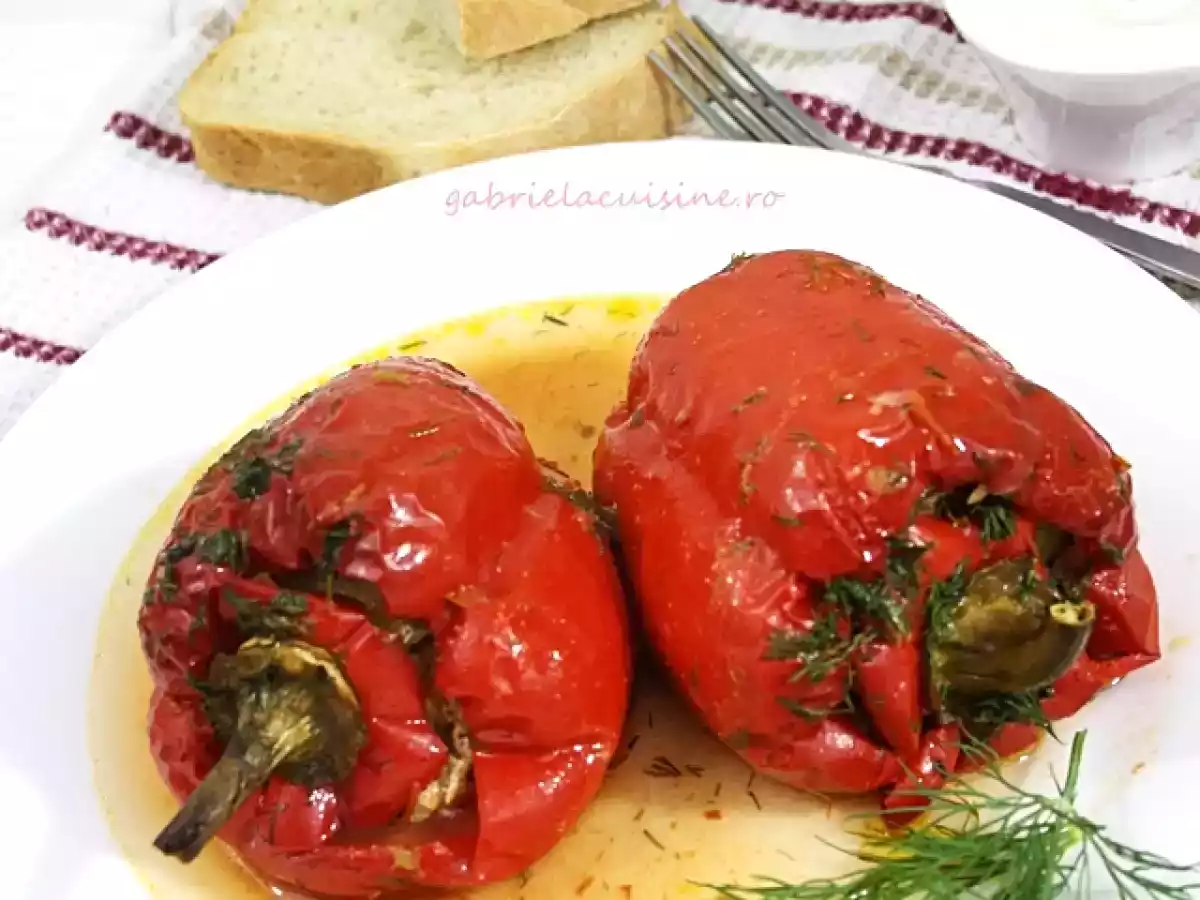 Ardei umpluti cu carne de pui si ciuperci - poza 2