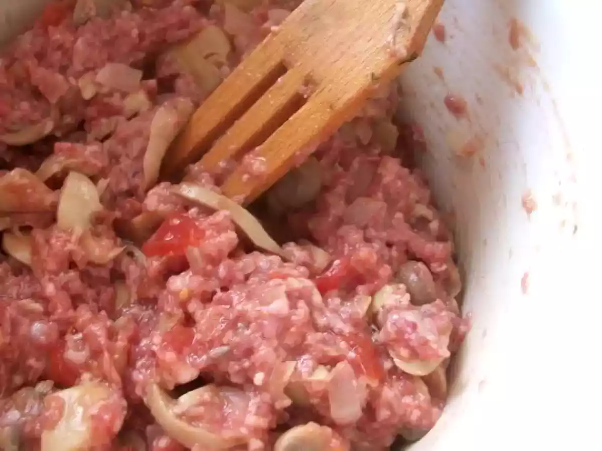 Ardei umpluti cu carne si sos de smantana - poza 4