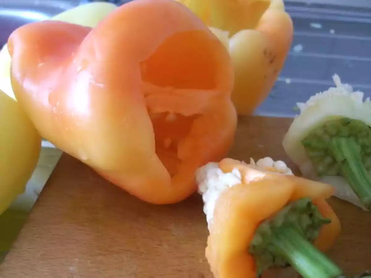 Ardei umpluti cu carne si sos de smantana - poza 7