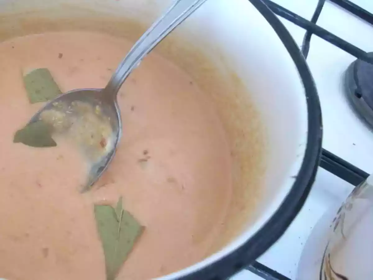 Ardei umpluti cu carne si sos de smantana - poza 9