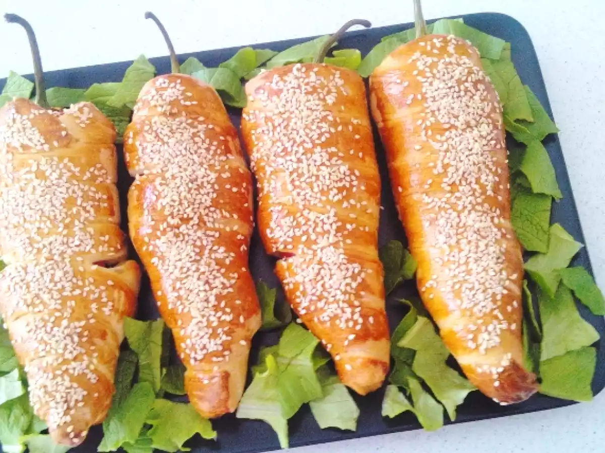 Ardei umpluti si inveliti in aluat de pizza(reteta video)