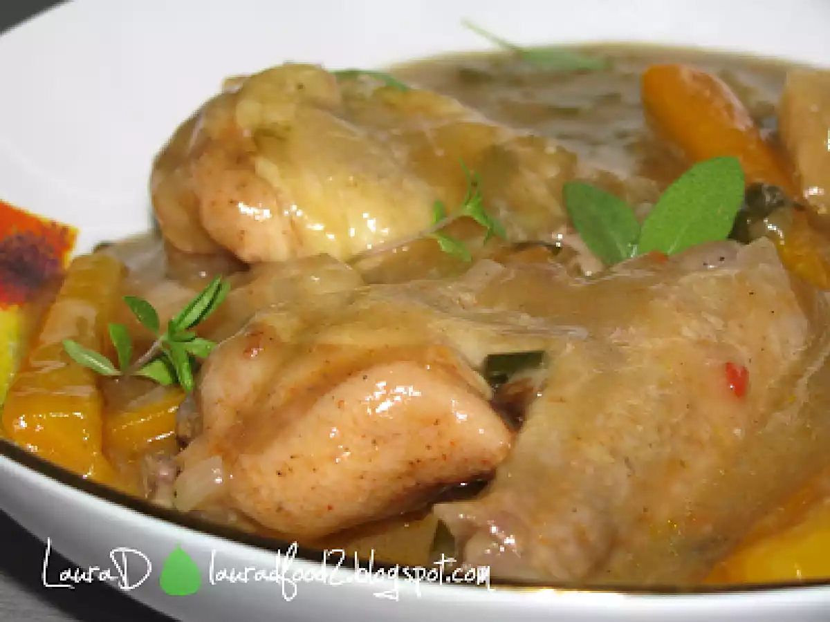 Aripi de pui cu sos de usturoi si morcovi - poza 2