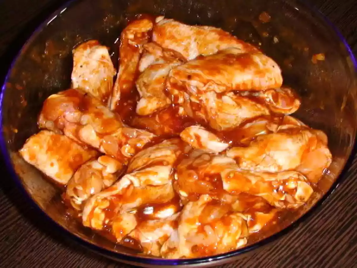 Aripioare de pui marinate, cu dovlecei marinati... - poza 2